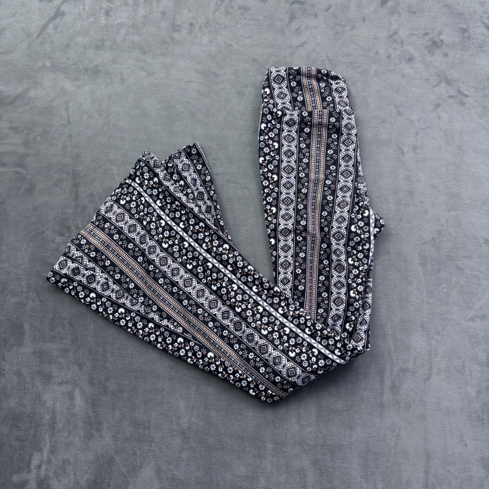 No Boundaries Womens XS Black Floral Geometric Flare Leggings Bell Bottoms Boho